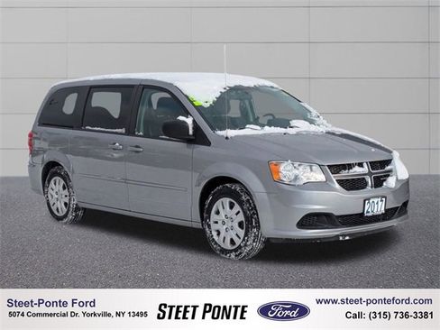 Used 2017 Dodge Grand Caravan SE image 1