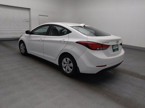 Used 2016 Hyundai Elantra SE FWD image 3