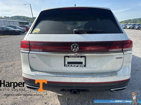 Used 2024 Volkswagen Atlas SEL AWD/4WD image 4