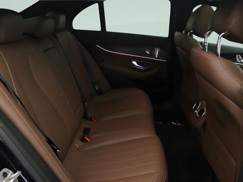 Used 2022 Mercedes-Benz E 350 Sedan image 29