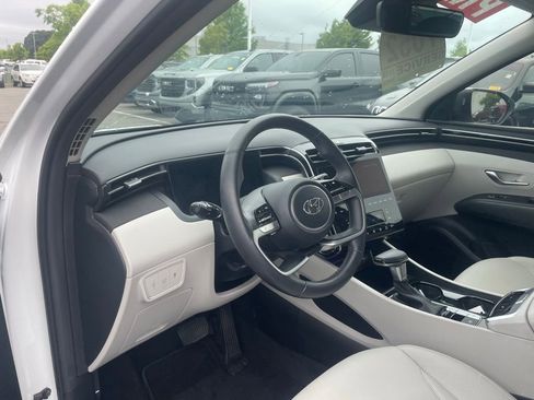 Used 2024 Hyundai Tucson SEL w/ Convenience Package FWD image 9