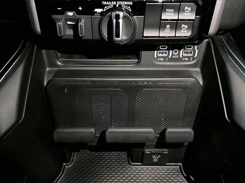 Certified 2023 RAM 1500 Laramie image 17