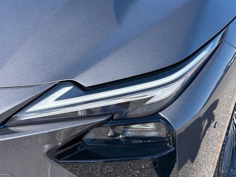 New 2026 Lexus ES 350e w/ Cold Area Package FWD image 9