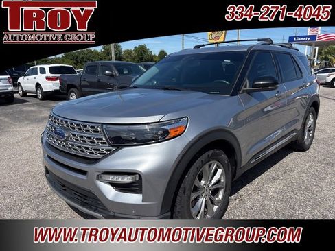 Used 2021 Ford Explorer Limited w/ Equipment Group 301A image 5
