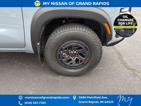 Used 2025 Nissan Frontier PRO-4X w/ Interior Protection Package AWD/4WD image 33