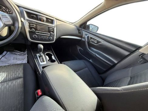 Used 2016 Nissan Altima 2.5 S w/ Power Driver Seat Package image 11