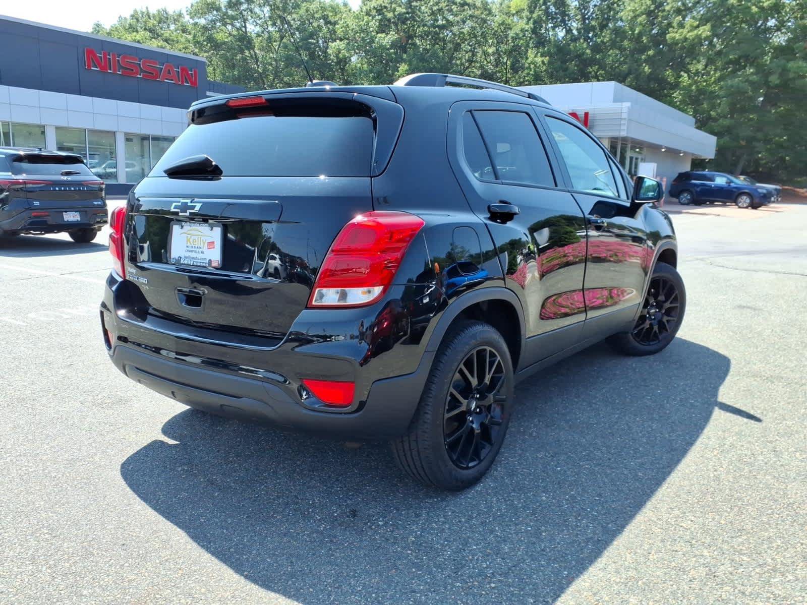 Used 2022 Chevrolet Trax LT w/ Midnight Edition AWD/4WD image 5