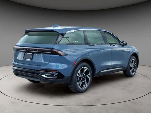 New 2026 Lincoln Nautilus Premier w/ Equipment Group 102A AWD/4WD image 9