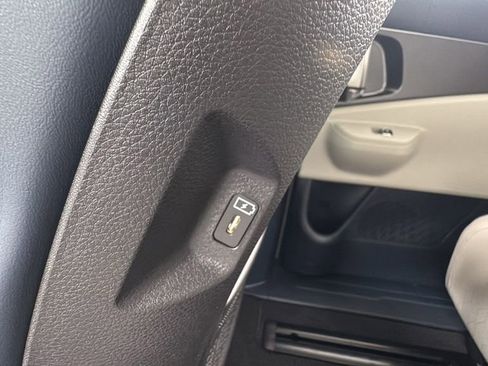 New 2026 Kia Carnival SX w/ SX Dark Edition Package FWD image 42