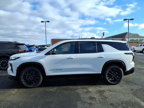 New 2026 Chevrolet Traverse LT w/ Enhanced Driving Package image 2