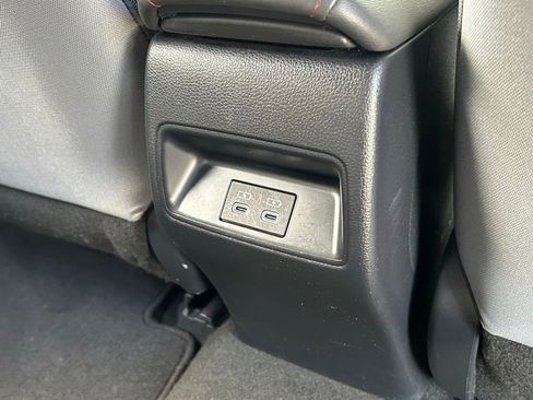 Used 2024 Toyota Corolla SE image 36