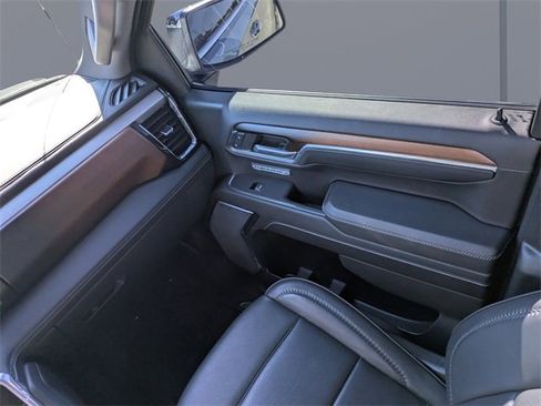 Used 2024 GMC Sierra 1500 Denali w/ Denali Reserve Package image 17