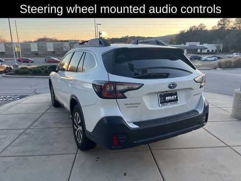 Used 2021 Subaru Outback Premium image 5