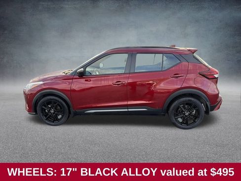 Used 2023 Nissan Kicks SR image 2