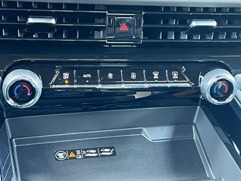 New 2026 Chevrolet Tahoe Premier w/ Sun And Tow Package AWD/4WD image 29
