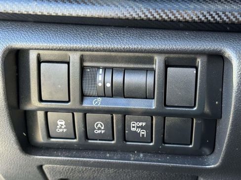 Used 2023 Subaru Crosstrek 2.0i Premium image 16