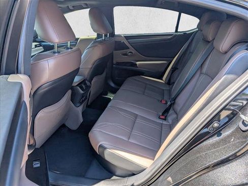 Used 2025 Lexus ES 300h w/ Accessory Package (Z1) FWD image 16