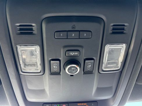 Used 2023 Chevrolet Tahoe LT w/ Luxury Package RWD image 28