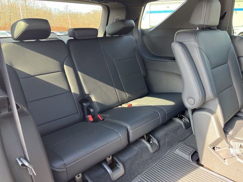 New 2026 Chevrolet Traverse LT w/ Sun and Wheel Package image 18