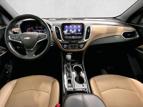 Used 2022 Chevrolet Equinox Premier FWD image 16