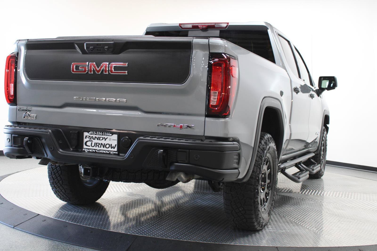 Used 2024 GMC Sierra 1500 AT4X w/ AT4X AEV Edition AWD/4WD image 11