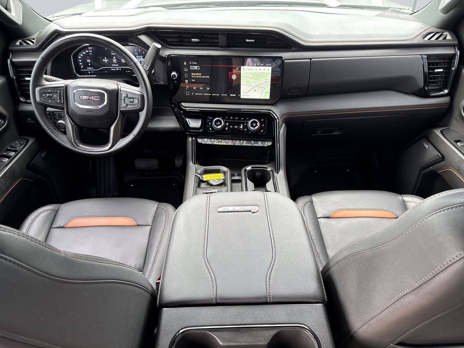 Used 2025 GMC Sierra 2500 AT4 w/ AT4 Premium Plus Package AWD/4WD image 13