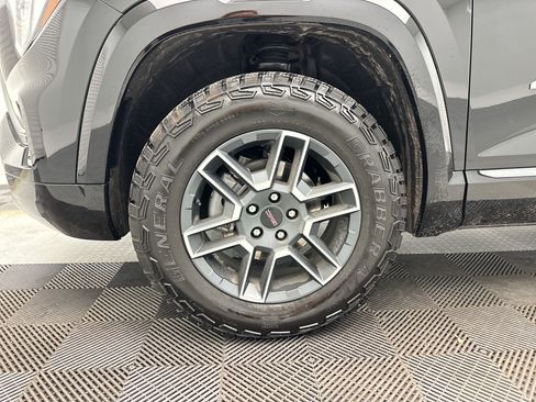 Certified 2026 GMC Terrain AT4 w/ LPO, Floor Liner Package AWD/4WD image 13