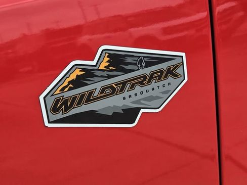 Used 2024 Ford Bronco Wildtrak image 12