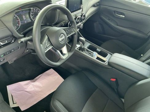 Used 2025 Nissan Sentra SV FWD image 14