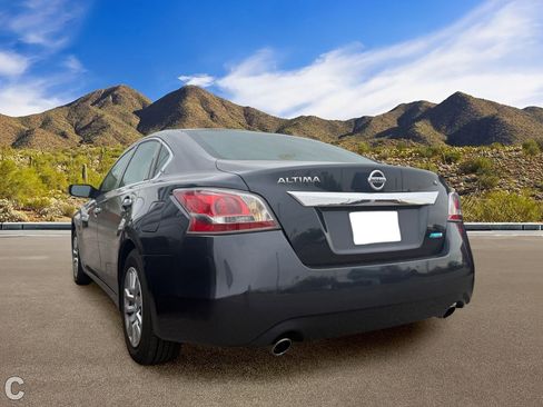 Used 2014 Nissan Altima 2.5 S FWD image 3