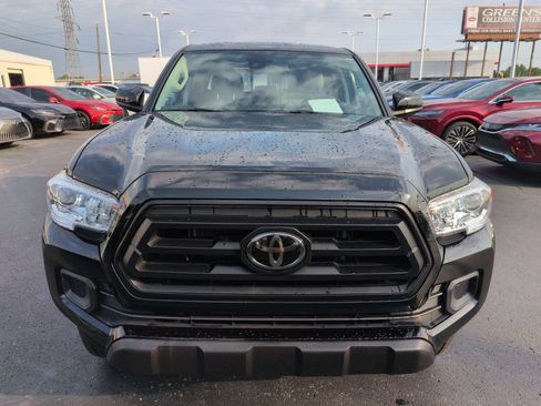 Used 2023 Toyota Tacoma SR AWD/4WD image 8