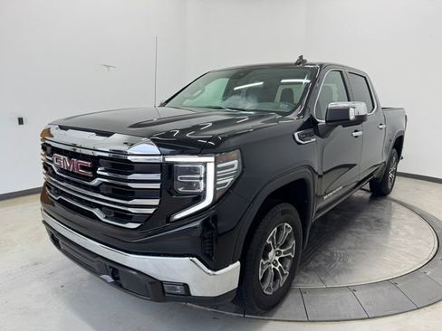 Used 2025 GMC Sierra 1500 SLT image 31