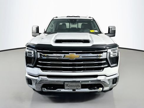 Used 2024 Chevrolet Silverado 3500 LTZ w/ LTZ Premium Package AWD/4WD image 2