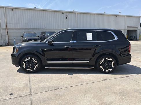 Used 2024 Kia Telluride S w/ S Sunroof Package FWD image 4