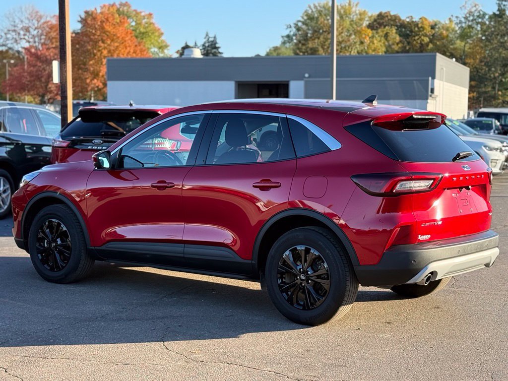 Used 2023 Ford Escape Active w/ Tech Pack #2 AWD/4WD image 35