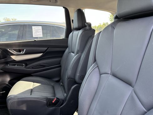 Used 2021 Subaru Ascent Limited w/ Technology Package image 32