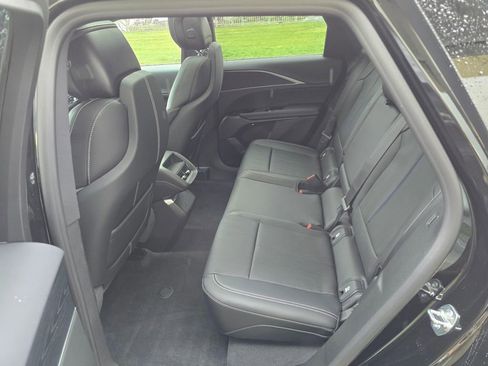 New 2026 Cadillac Lyriq Sport image 16