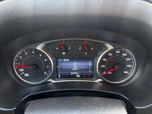 Used 2024 GMC Terrain SLE FWD image 21