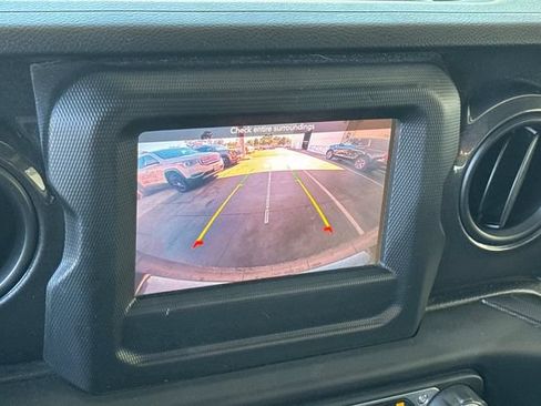 Used 2021 Jeep Wrangler Unlimited Sport AWD/4WD image 19