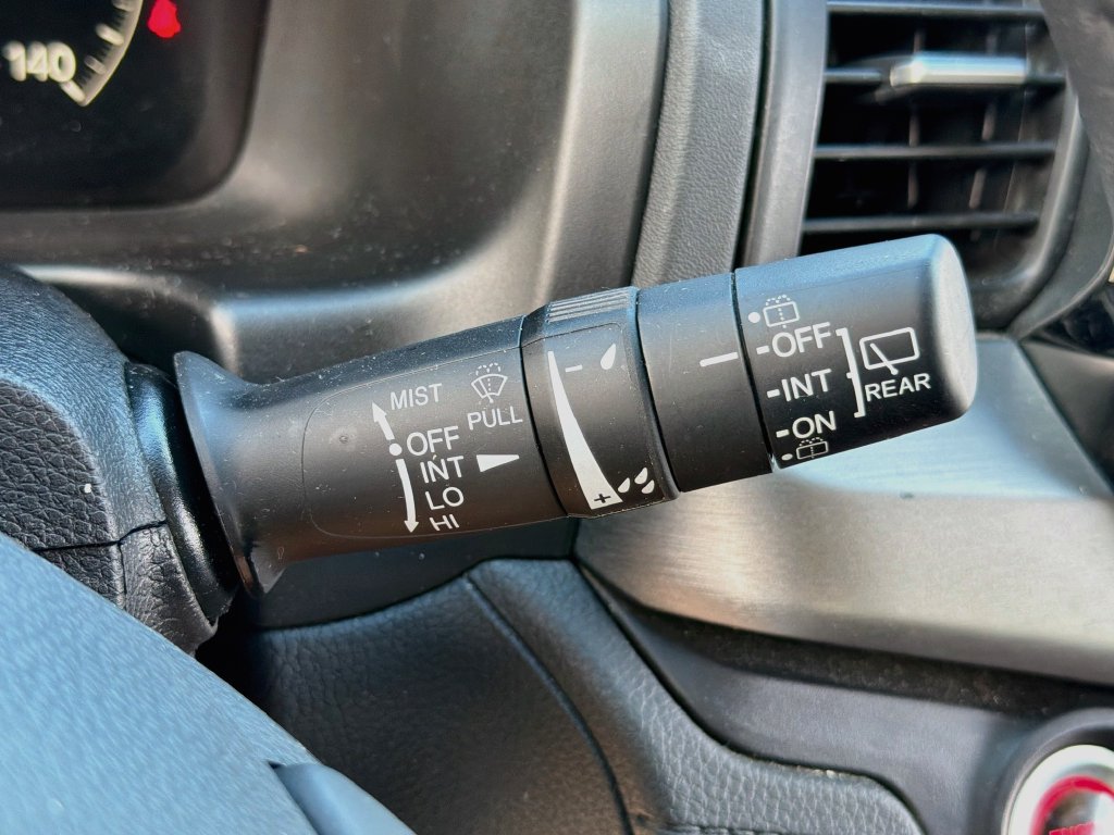 Used 2025 Honda Odyssey EX-L image 30