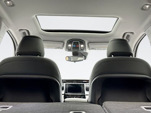 Used 2023 Jeep Grand Cherokee Laredo w/ Luxury Tech Group I image 18