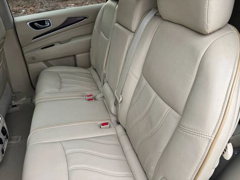 Used 2013 INFINITI JX35 AWD w/ Premium Pkg image 19