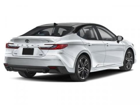 Used 2025 Toyota Camry XSE FWD image 2