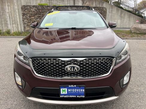 Used 2017 Kia Sorento SX image 8