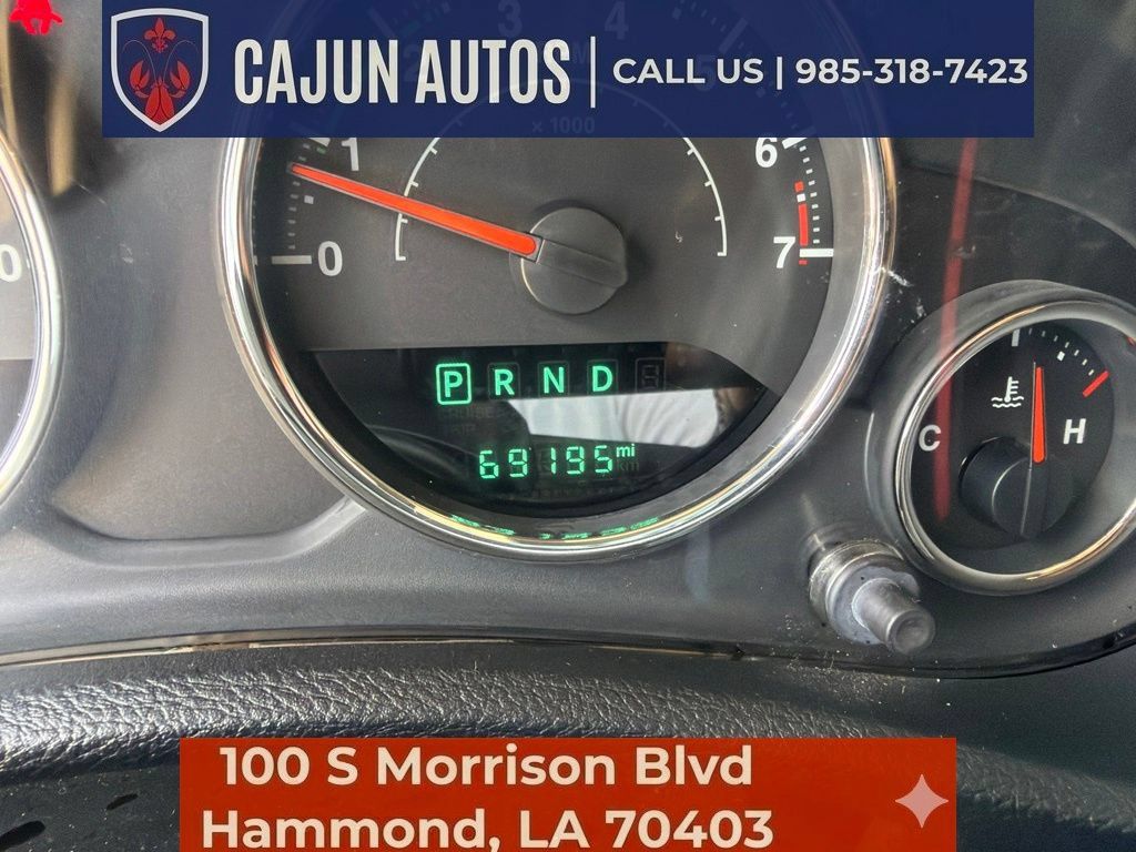Used 2018 Jeep Wrangler Unlimited Rubicon w/ Connectivity Group AWD/4WD image 32