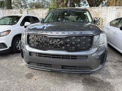 Certified 2022 Kia Telluride EX w/ EX Premium Package AWD/4WD image 7