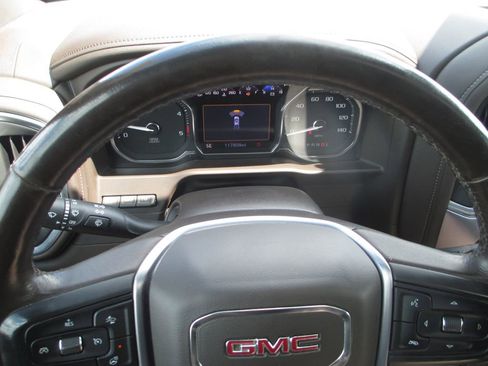 Used 2020 GMC Sierra 2500 SLT w/ Technology Package AWD/4WD image 33