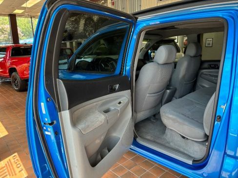 Used 2007 Toyota Tacoma PreRunner RWD image 20