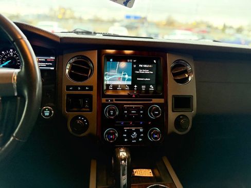 Used 2016 Ford Expedition Platinum AWD/4WD image 51