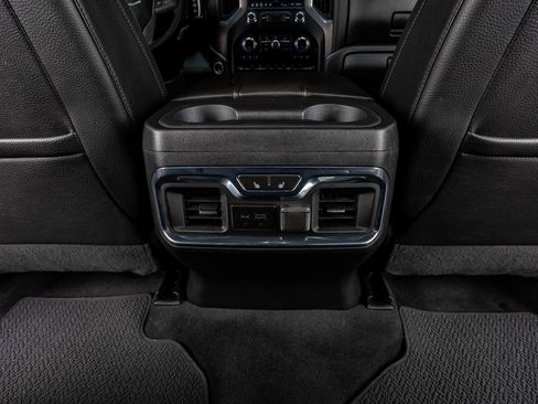 Used 2023 GMC Sierra 3500 Denali w/ Denali Ultimate Package image 33